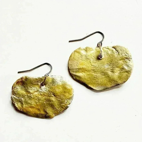 Gold-leaf-like finish Handmade Earrings - Picture 1 of 2